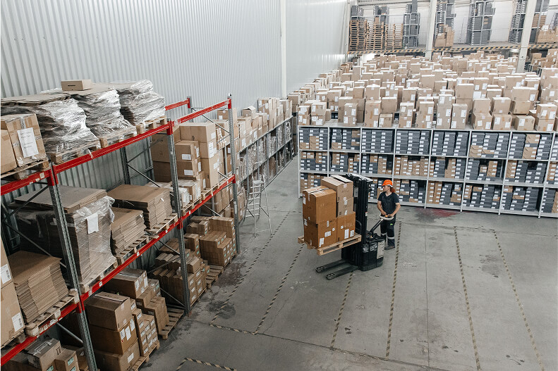 Фотография склада ECCO