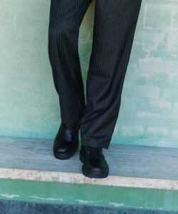 Черные ботинки